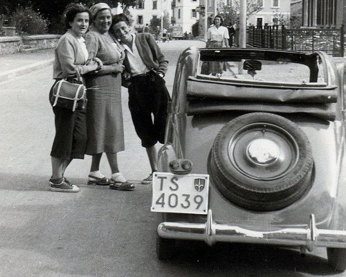 N.78-auto cabriolet